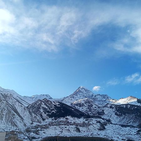 Guest House Sunset Kazbegi Ngoại thất bức ảnh