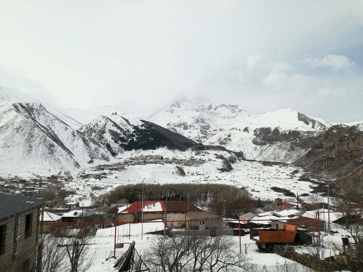 Guest House Sunset Kazbegi Ngoại thất bức ảnh