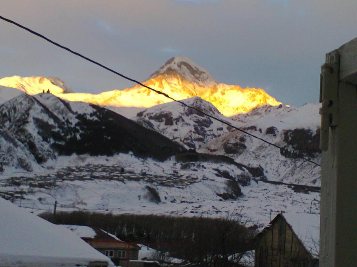 Guest House Sunset Kazbegi Ngoại thất bức ảnh