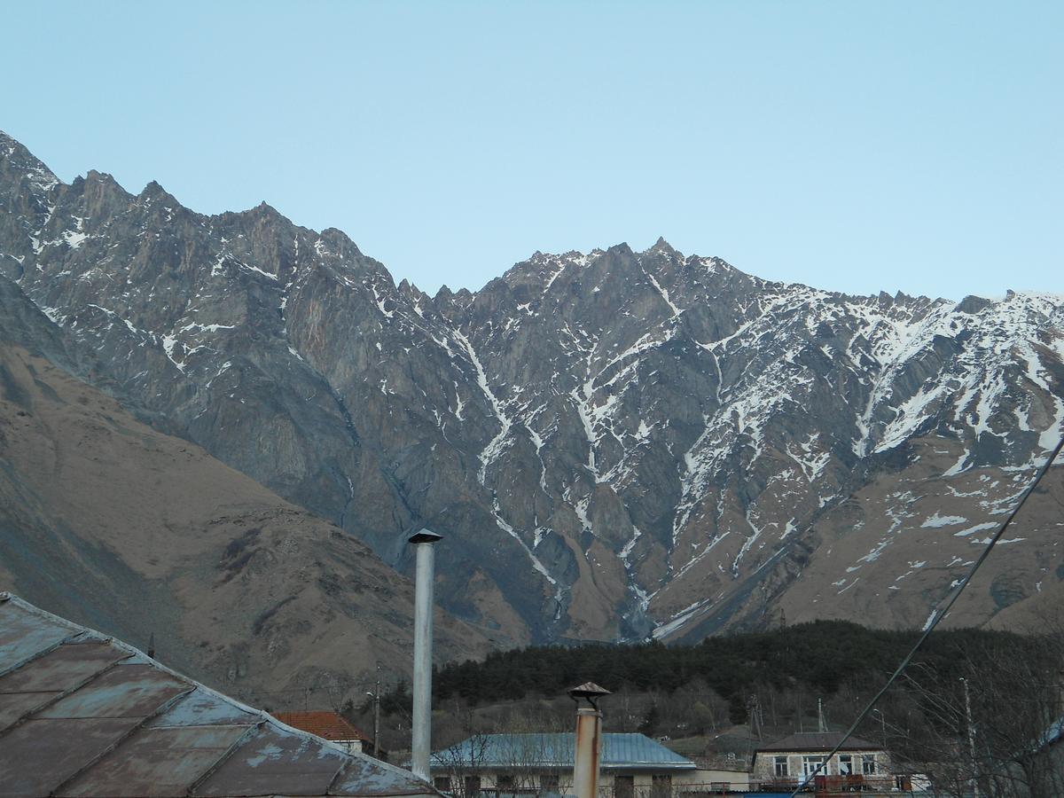 Guest House Sunset Kazbegi Ngoại thất bức ảnh