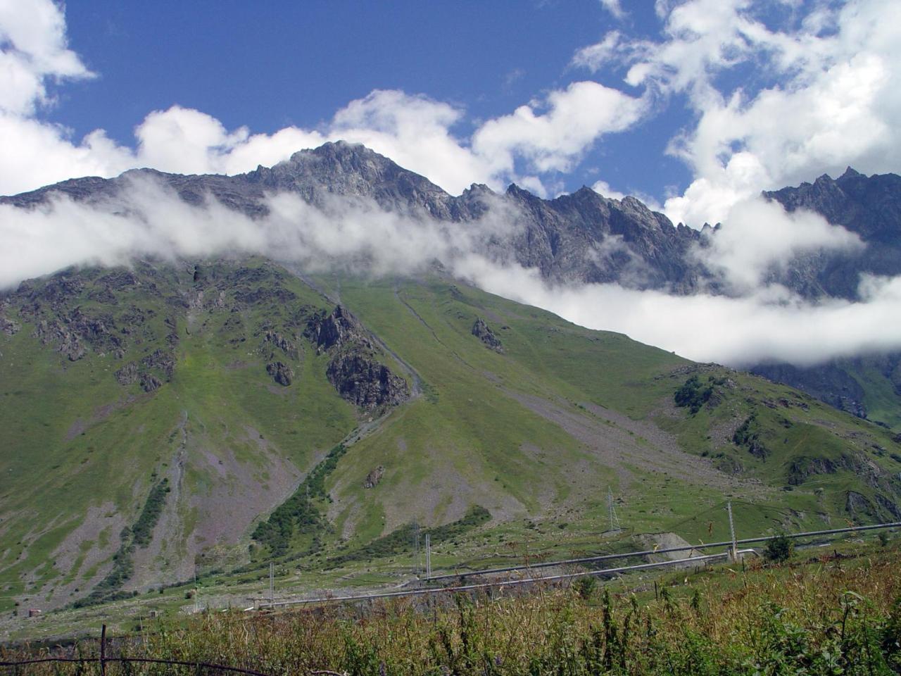 Guest House Sunset Kazbegi Ngoại thất bức ảnh